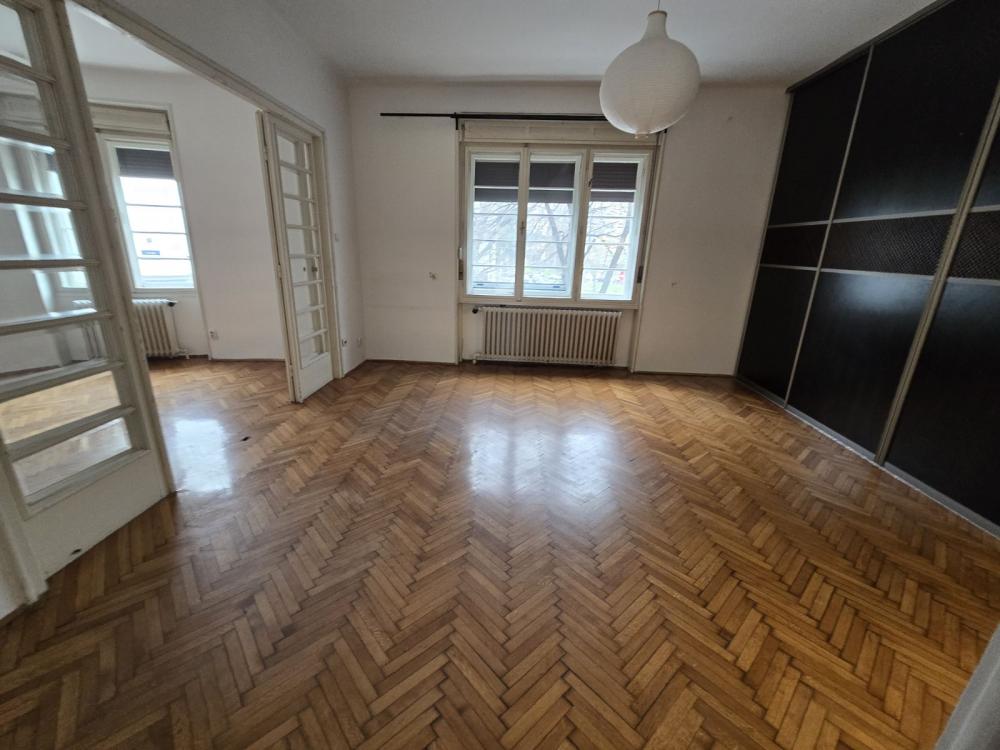 Slika 1 - Stojana Novakovića, Četvorosoban stan za izdavanje, 100m2, 950€