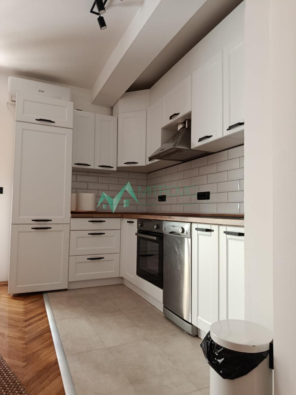 Slika 1 - Jednoiposoban stan za izdavanje, 43m2, 500€