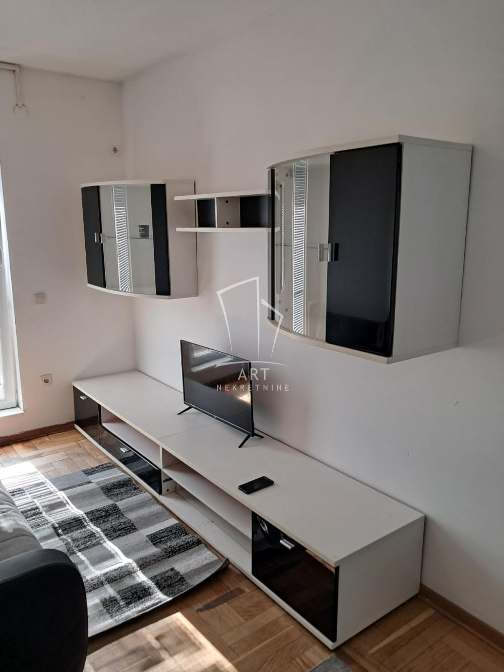 Slika 2 - Mirijevsko Brdo, Jednoiposoban stan za izdavanje, 37m2, 350€