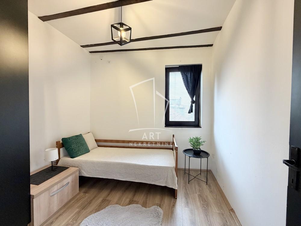 Slika 11 - Maršala Birjuzova, Petoiposoban stan za izdavanje, 137m2, 1.500€