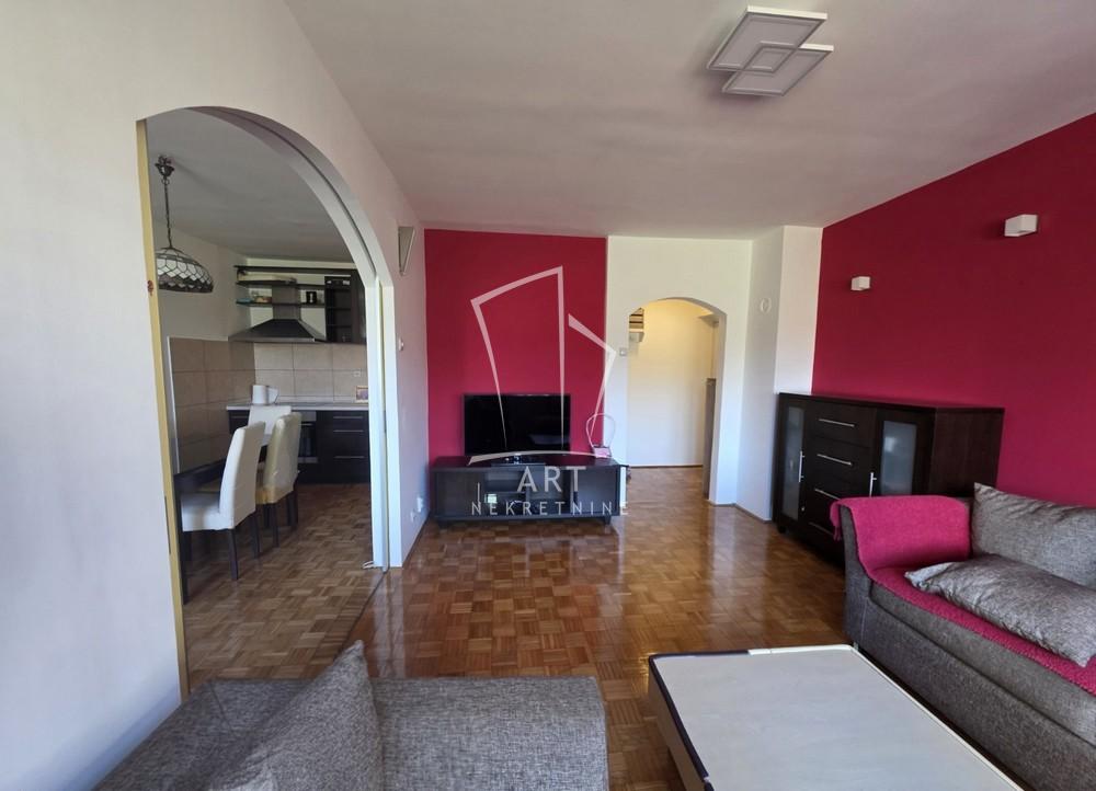 Slika 1 - Luke Vojvodića, Dvoiposoban stan za izdavanje, 58m2, 600€