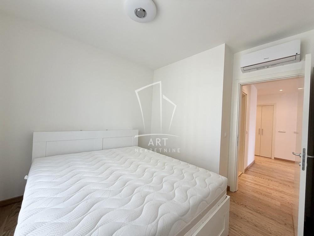 Slika 11 - Bulevar Vudroa Vilsona, Trosoban stan na prodaju, 81m2, 385.000€