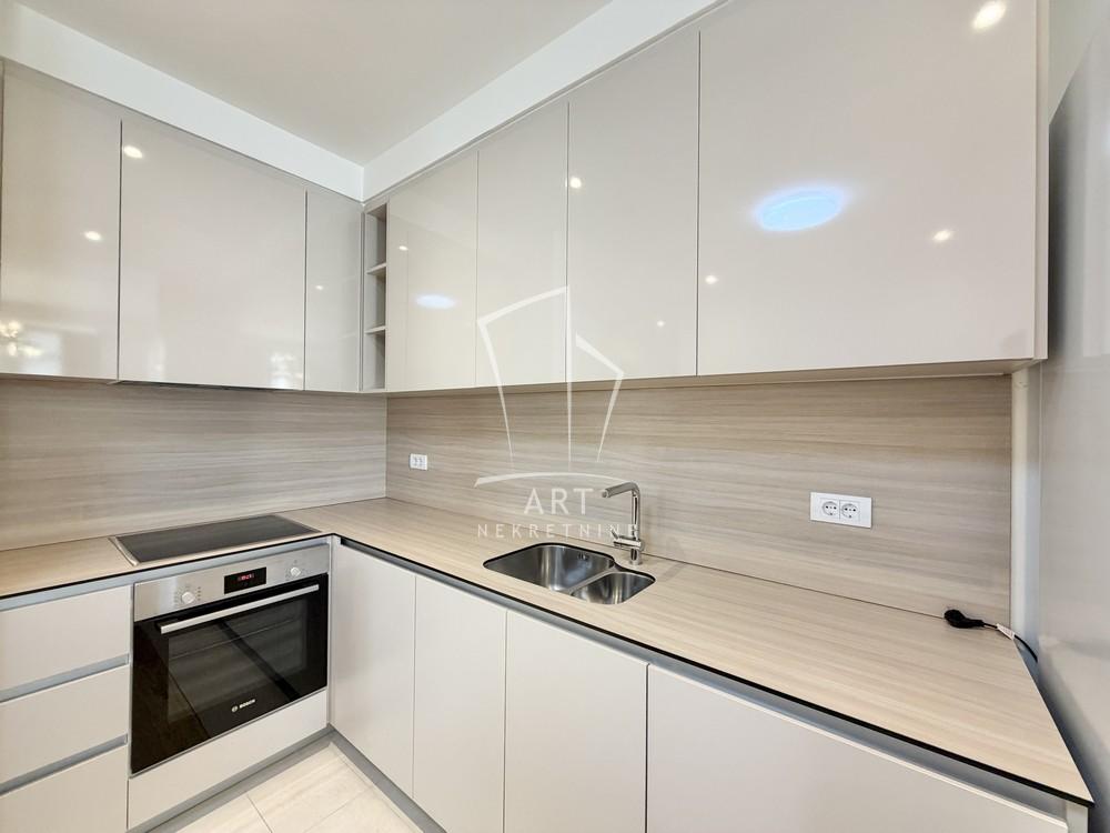 Slika 5 - Bulevar Vudroa Vilsona, Trosoban stan na prodaju, 81m2, 385.000€