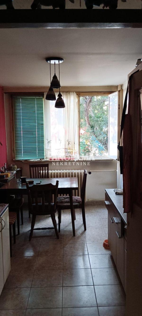 Slika 2 - Triše Kaclerovića, Jednosoban stan na prodaju, 80m2, 245.000€