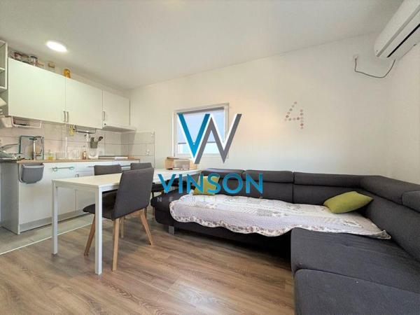 Slika 1 - Jadranke Stojaković, Dvoiposoban stan za izdavanje, 42m2, 300€