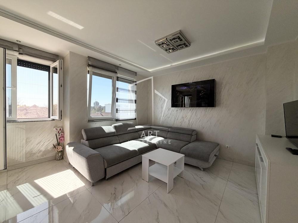 Glavna slika -Slavonska, Četvorosoban stan za izdavanje, 87m2, 1.100€