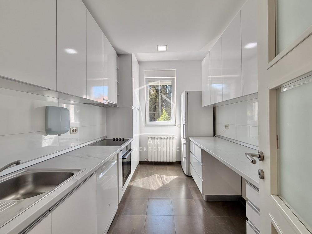 Slika 9 - Vojislava Vučkovića, Troiposoban stan za izdavanje, 116m2, 2.000€