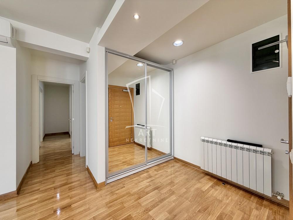 Slika 5 - Vojislava Vučkovića, Troiposoban stan za izdavanje, 116m2, 2.000€