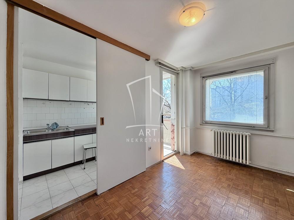 Glavna slika -Bulevar Arsenija Čarnojevića, Dvoiposoban stan na prodaju, 58m2, 210.000€