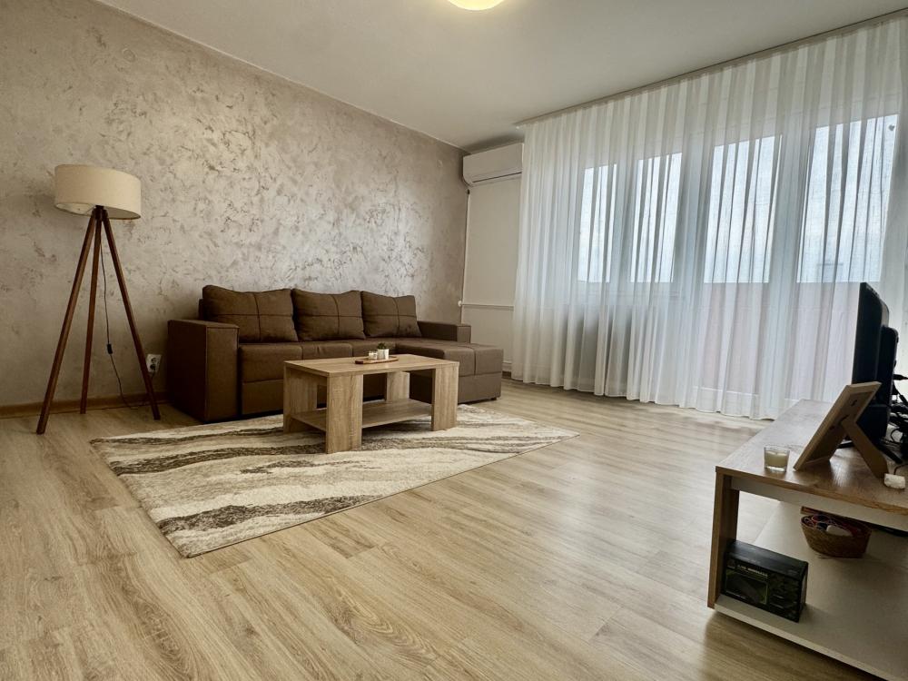 Slika 1 - Bulevar Vojvode Mišića, Trosoban stan za izdavanje, 70m2, 950€