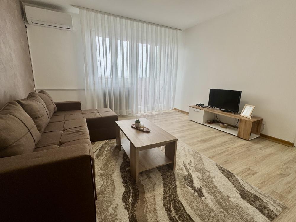 Glavna slika -Bulevar Vojvode Mišića, Trosoban stan za izdavanje, 70m2, 950€