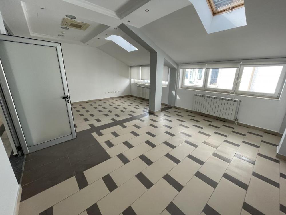 Slika 5 -  Lokal za izdavanje, 245m2, 2.000€