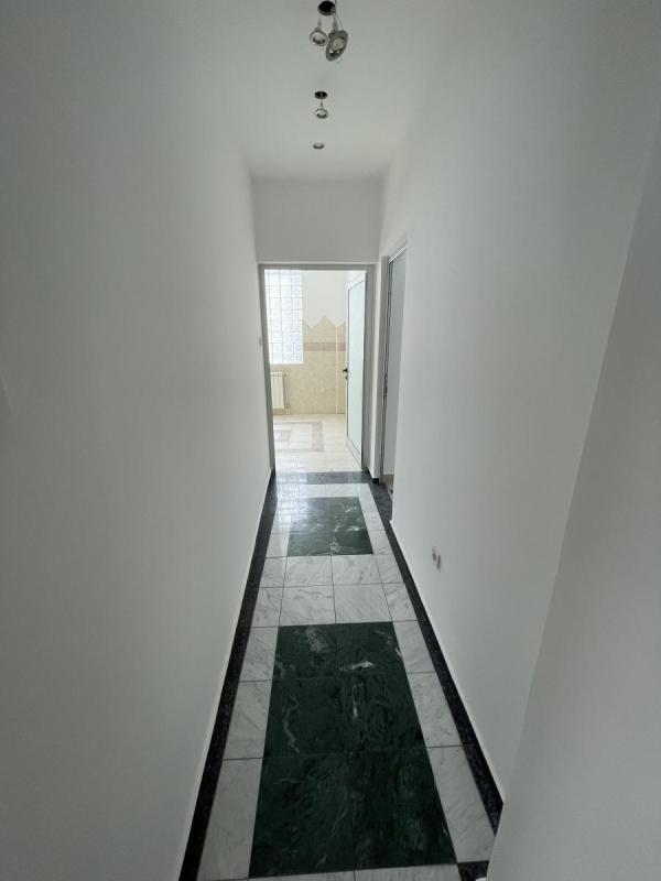 Slika 11 -  Lokal za izdavanje, 245m2, 2.000€