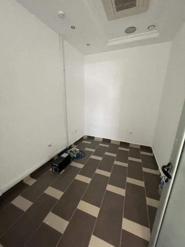 Slika 9 -  Lokal za izdavanje, 245m2, 2.000€