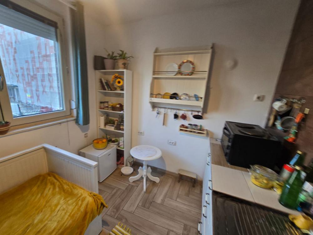 Slika 1 - Mike Alasa, Dvosoban stan za izdavanje, 35m2, 550€