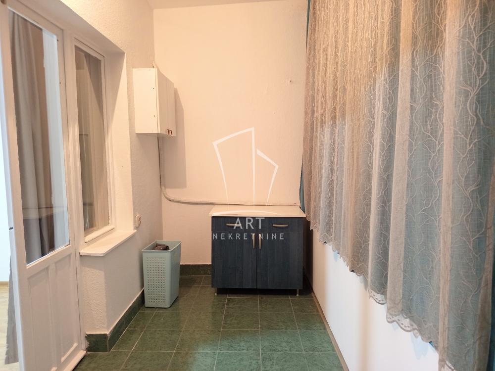 Slika 8 - Kralja Petra, Dvosoban stan za izdavanje, 75m2, 700€