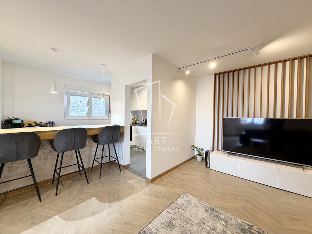 Slika 2 - Slavoljuba Vuksanovića, Četvorosoban stan na prodaju, 86m2, 245.000€