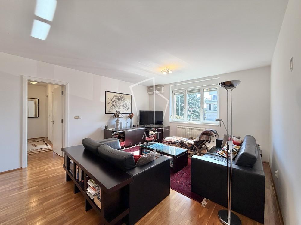 Glavna slika -Miće Orlovića,  Kuća na prodaju, 220m2, 790.000€