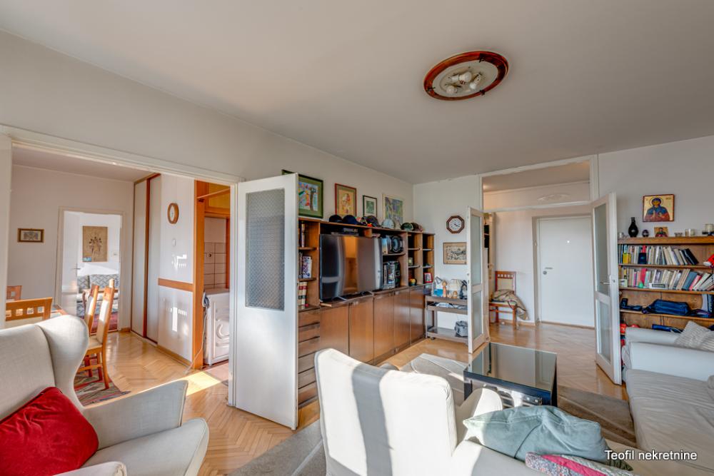 Slika 2 - Bulevar marsala Tolbuhina, Dvoiposoban stan na prodaju, 80m2, 279.000€