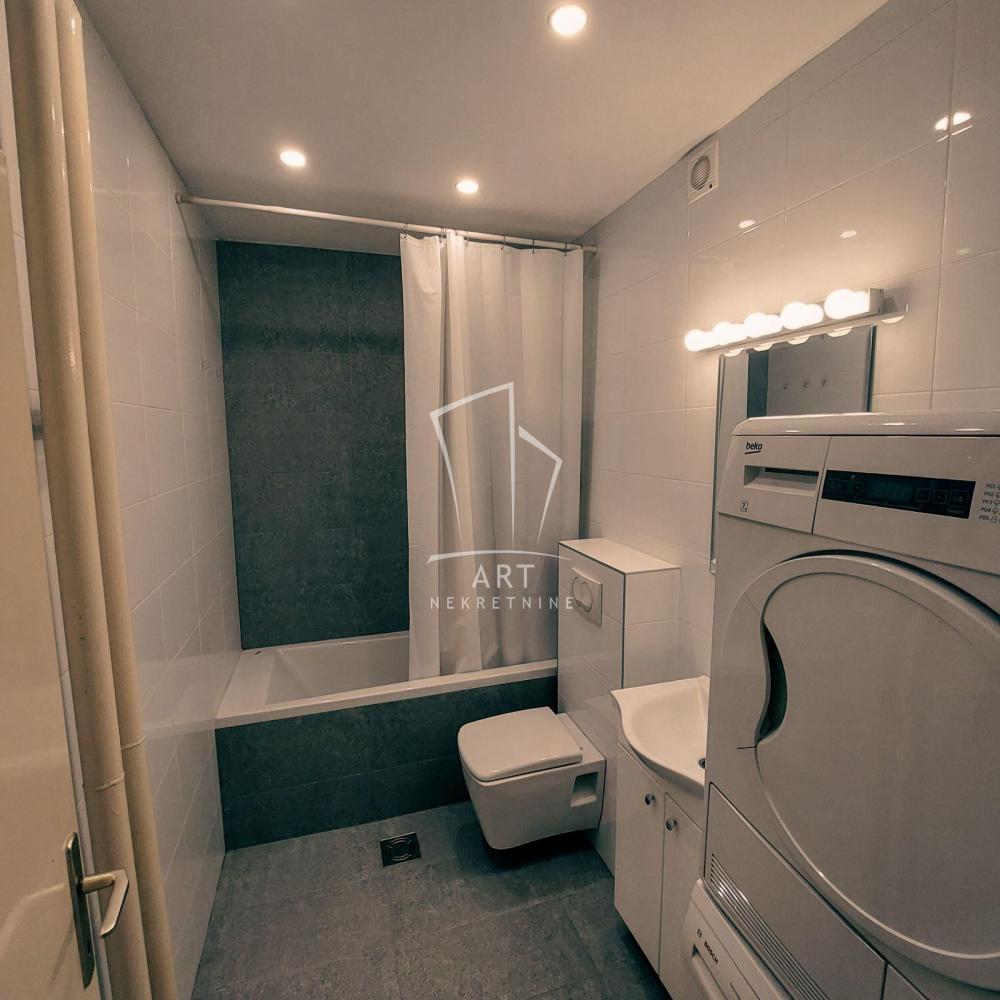 Slika 4 - Bulevar kneza Aleksandra Karađorđevića, Trosoban stan za izdavanje, 74m2, 1.200€