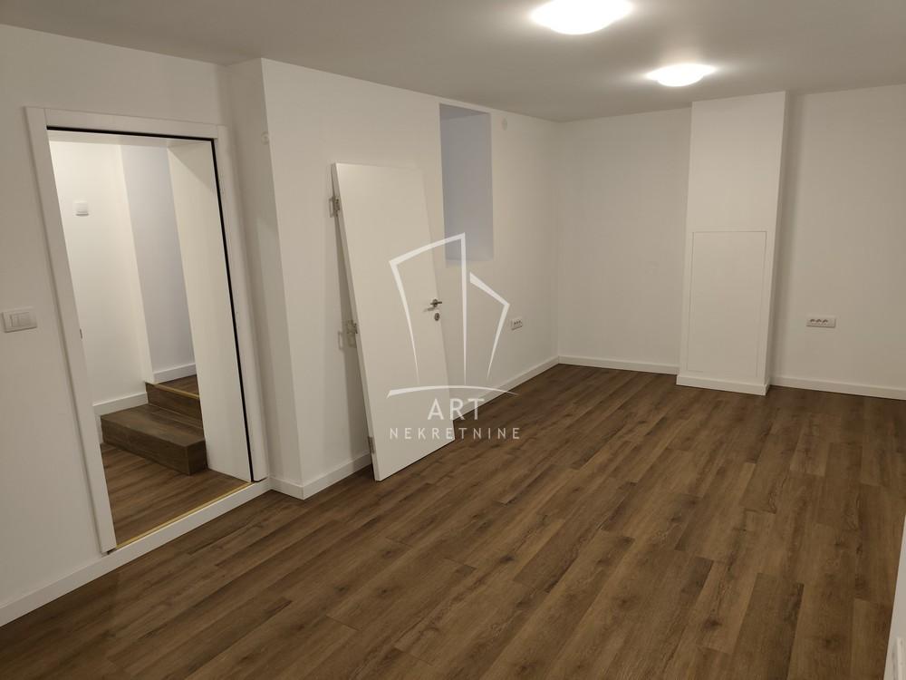 Slika 2 - Fruškogorska,  Lokal za izdavanje, 55m2, 650€