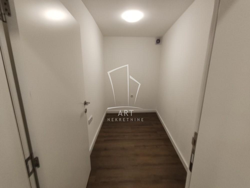 Slika 5 - Fruškogorska,  Lokal za izdavanje, 55m2, 650€