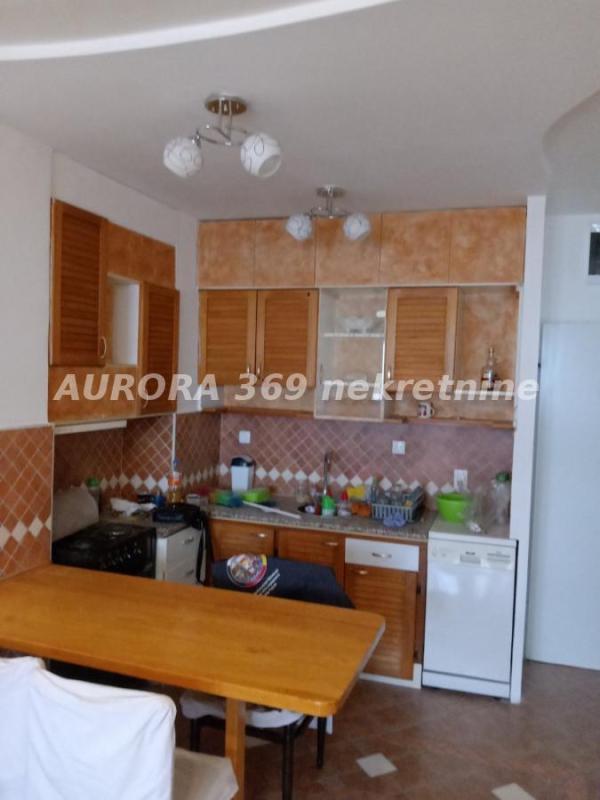 Slika 2 - Dvosoban stan za izdavanje, 47m2, 300€