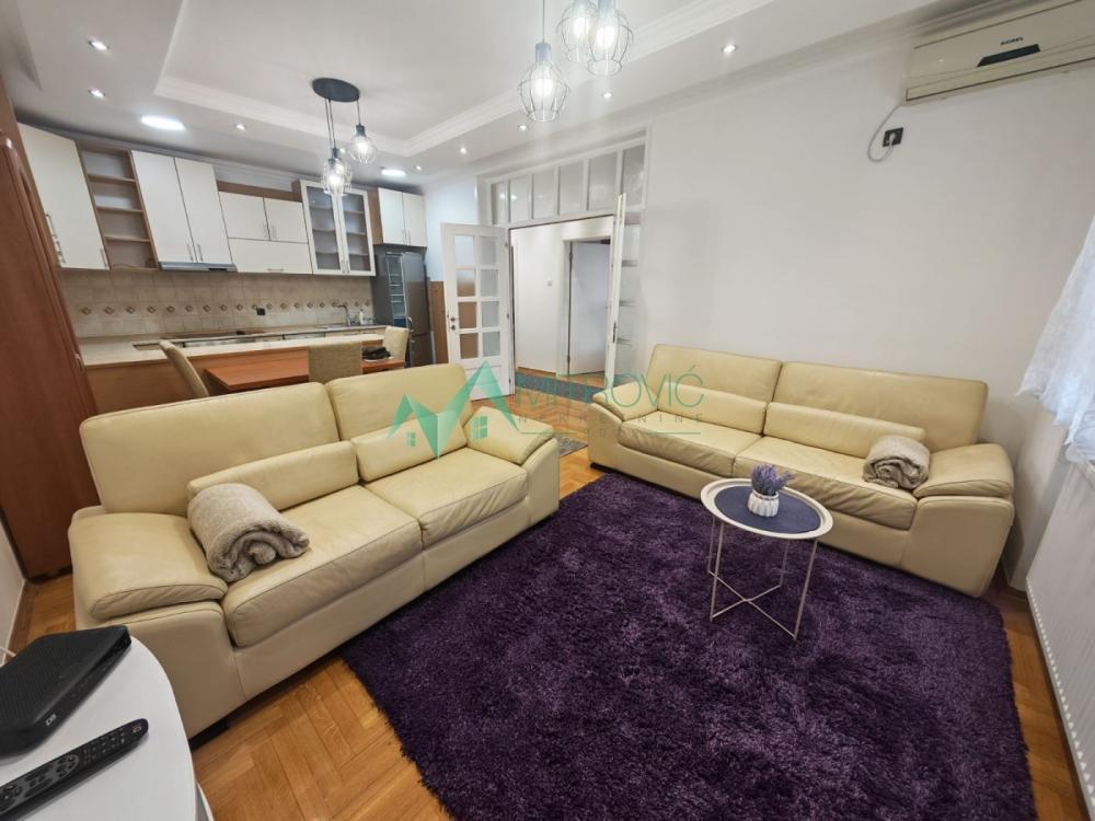 Glavna slika -Trosoban stan za izdavanje, 69m2, 680€