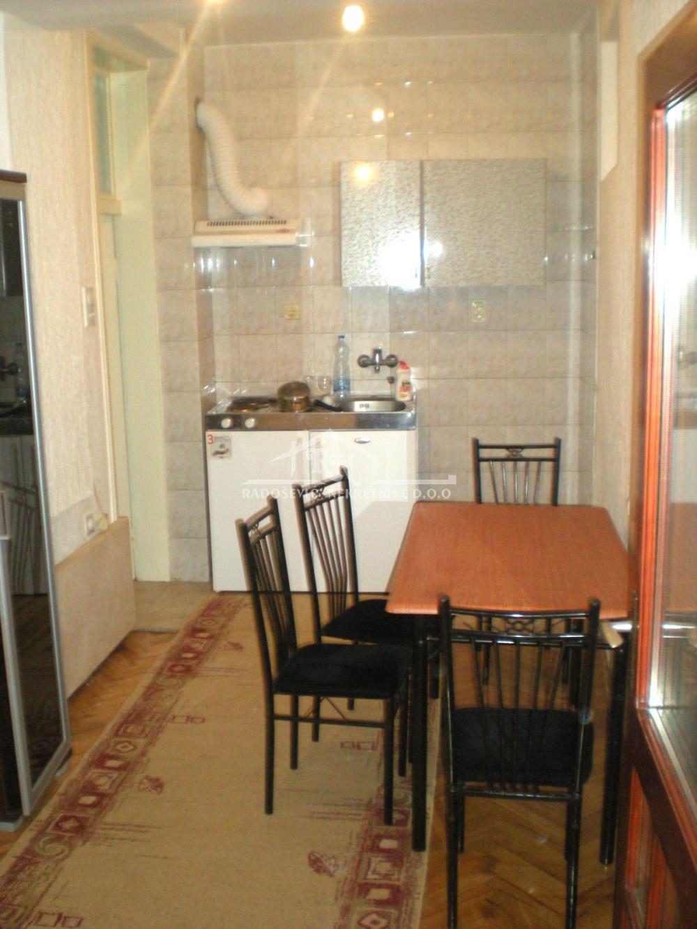 Glavna slika -Svetozara Gligorića, Jednoiposoban stan na prodaju, 40m2, 160.000€