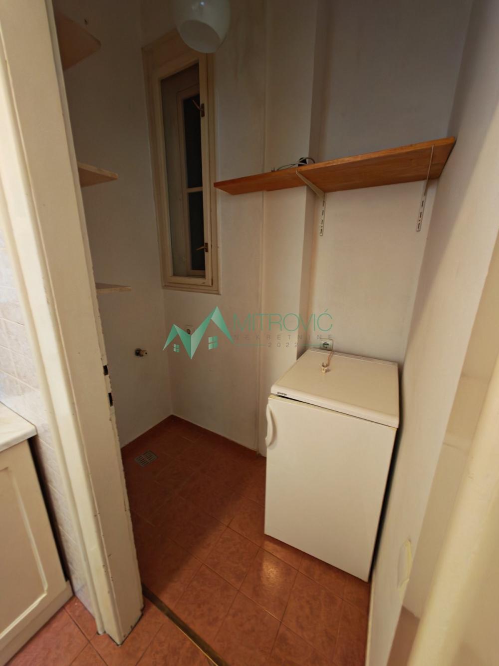 Slika 11 - Dvoiposoban stan na prodaju, 72m2, 211.000€