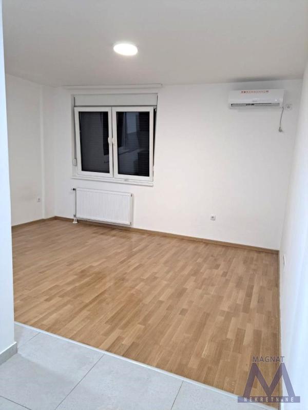 Glavna slika - Stan za izdavanje, 250€