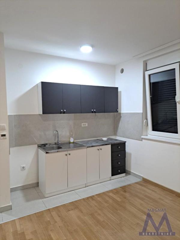 Slika 3 -  Stan za izdavanje, 250€