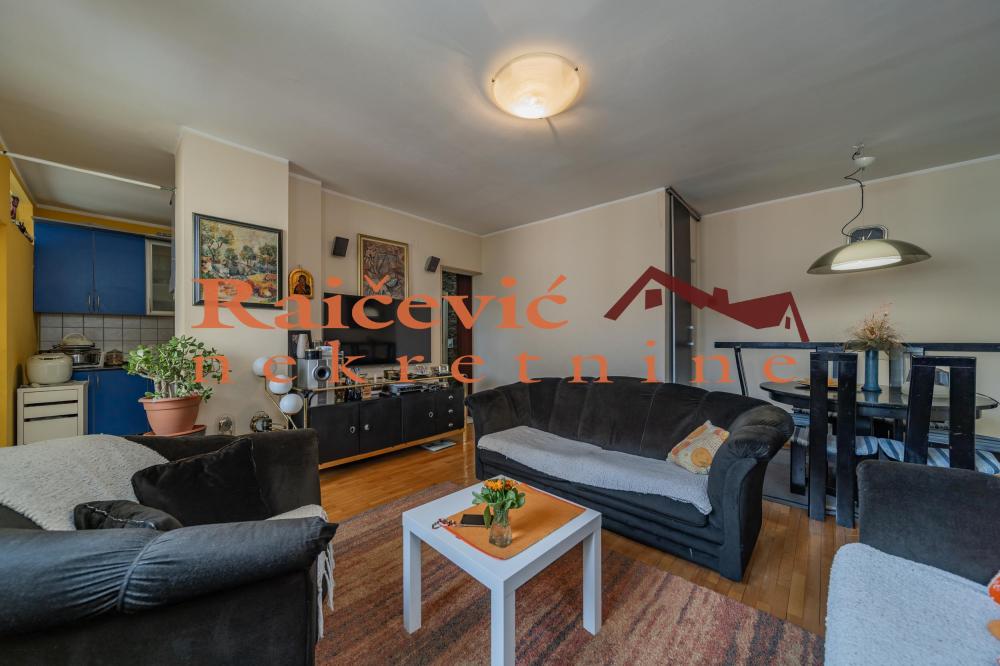 Slika 3 - Dr Drage Ljocic, Četvorosoban stan na prodaju, 93m2, 250.000€