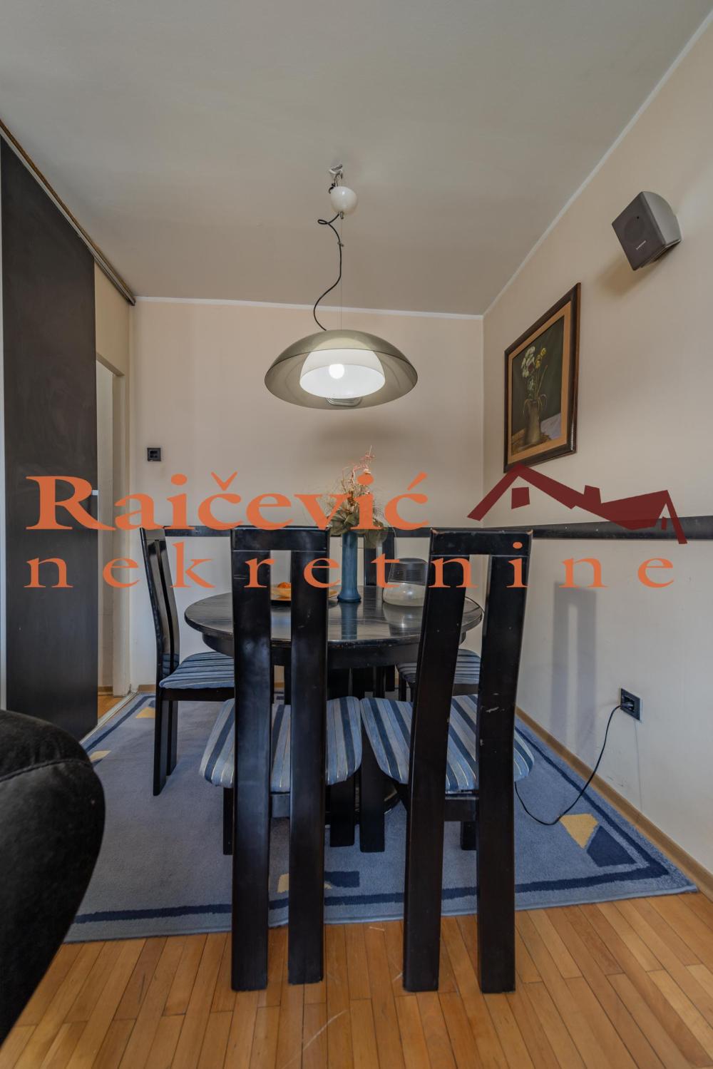 Slika 4 - Dr Drage Ljocic, Četvorosoban stan na prodaju, 93m2, 250.000€