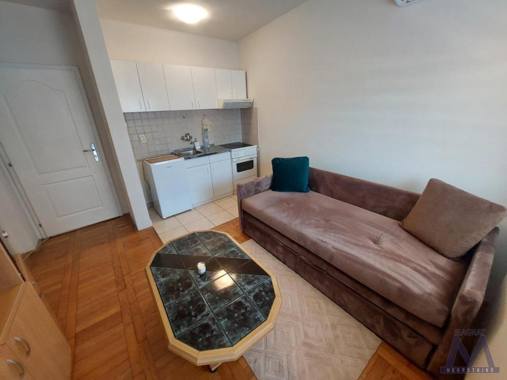 Slika 3 -  Stan za izdavanje, 270€