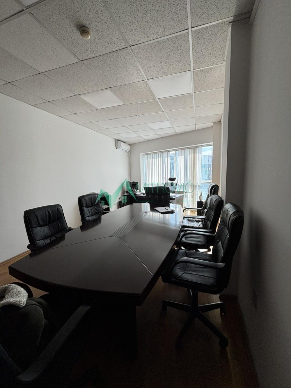 Slika 2 -  Lokal za izdavanje, 32m2, 330€