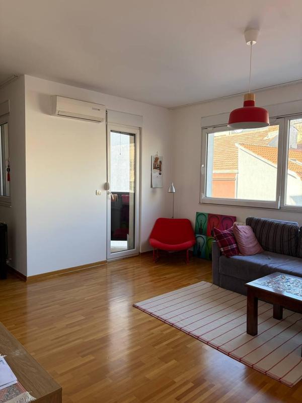 Slika 2 - Šumatovačka, Trosoban stan za izdavanje, 55m2, 800€