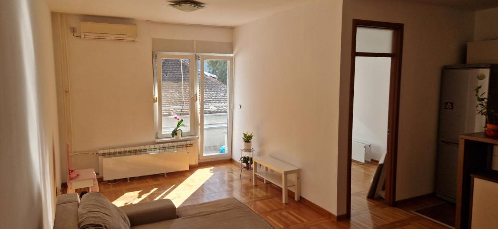 Slika 4 - Đakovačka, Trosoban stan za izdavanje, 57m2, 650€