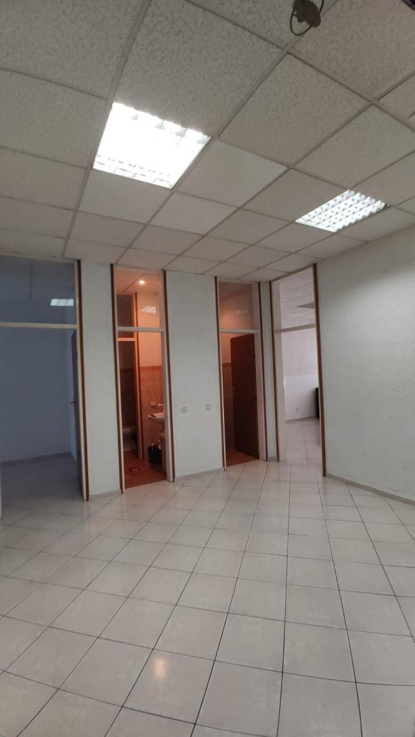 Slika 5 - Bulevar Arsenija Čarnojevića,  Lokal za izdavanje, 80m2, 950€