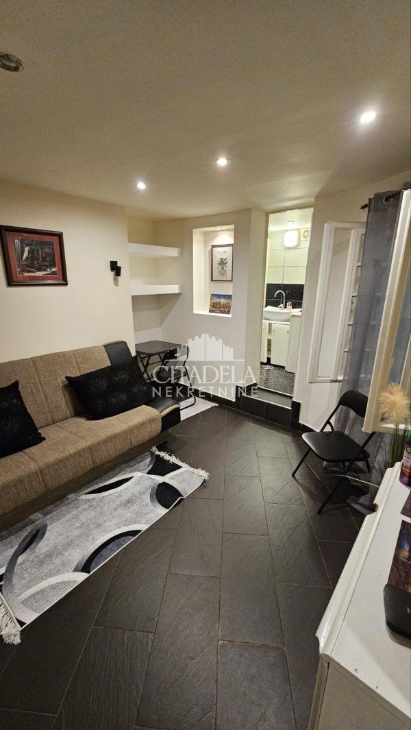 Slika 2 - Džordža Vašingtona, Dvosoban stan na prodaju, 18m2, 85.000€