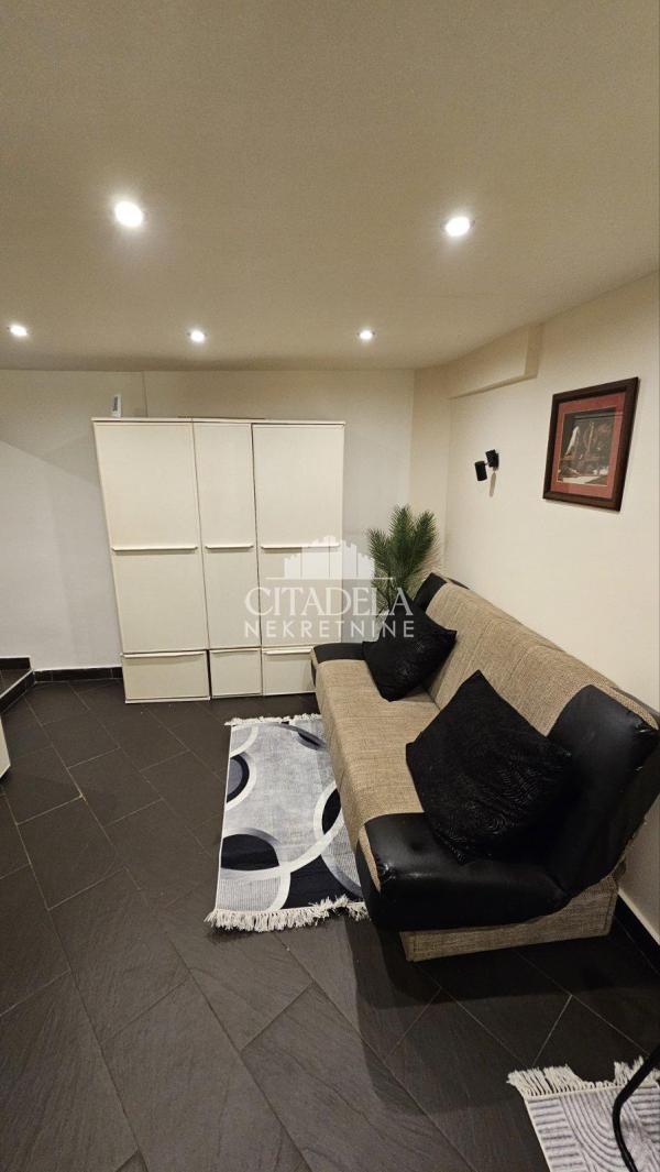 Slika 1 - Džordža Vašingtona, Dvosoban stan na prodaju, 18m2, 85.000€