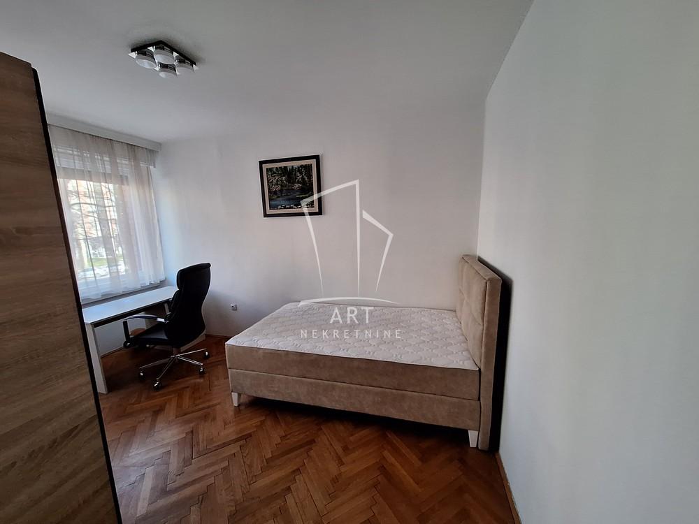 Slika 5 - Bulevar Kralja Aleksandra, Dvoiposoban stan za izdavanje, 74m2, 800€