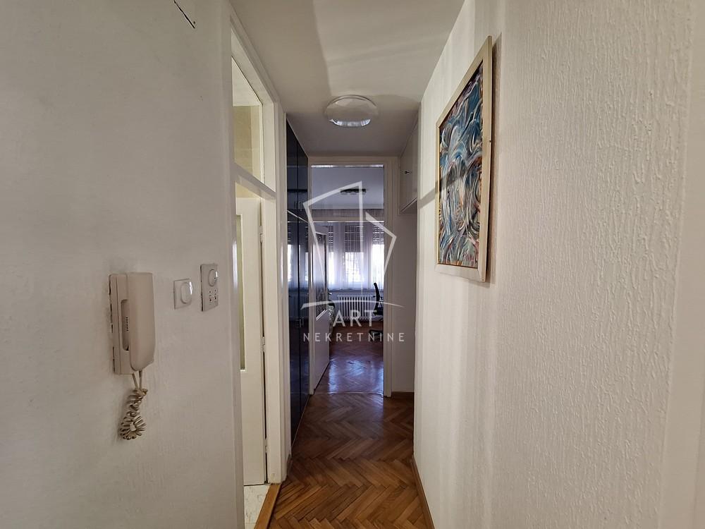 Slika 10 - Bulevar Kralja Aleksandra, Dvoiposoban stan za izdavanje, 74m2, 800€