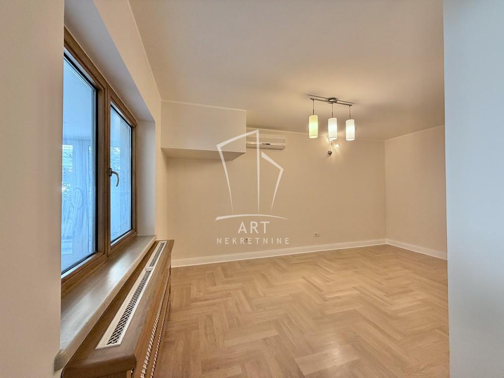 Slika 8 - Krupanjska,  Kuća na prodaju, 433m2, 1.800.000€