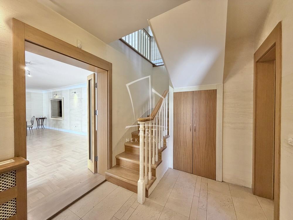 Slika 4 - Krupanjska,  Kuća na prodaju, 433m2, 1.800.000€