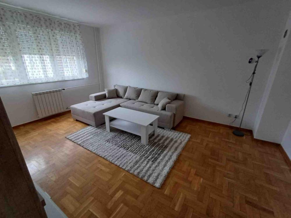 Slika 1 - Matije Vukovića, Jednosoban stan za izdavanje, 52m2, 500€