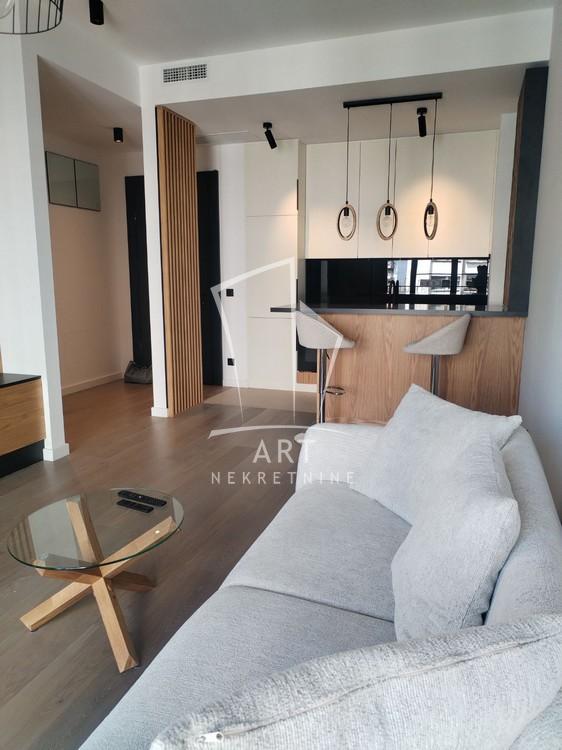 Slika 4 - Cara Uroša, Jednoiposoban stan za izdavanje, 46m2, 1.000€