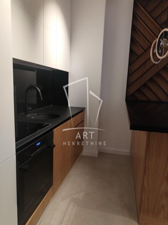 Slika 5 - Cara Uroša, Jednoiposoban stan za izdavanje, 46m2, 1.000€