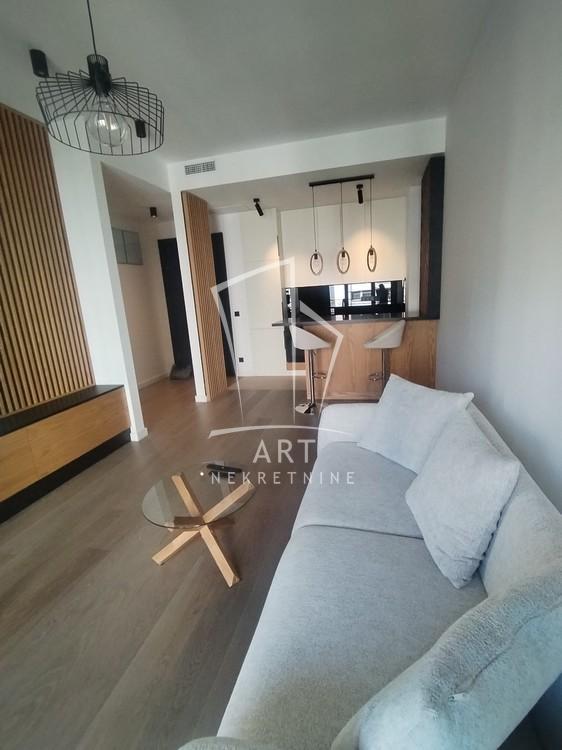 Glavna slika -Cara Uroša, Jednoiposoban stan za izdavanje, 46m2, 1.000€