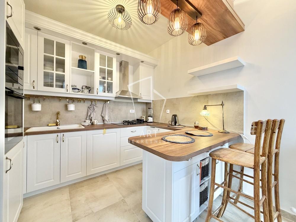 Slika 4 - Preševska, Petosoban stan za izdavanje, 155m2, 1.800€